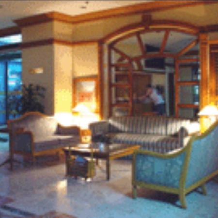 Citadel Inn Makati Makati City Exterior foto